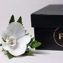 H - Corsage para mano de Orquídea Blanca