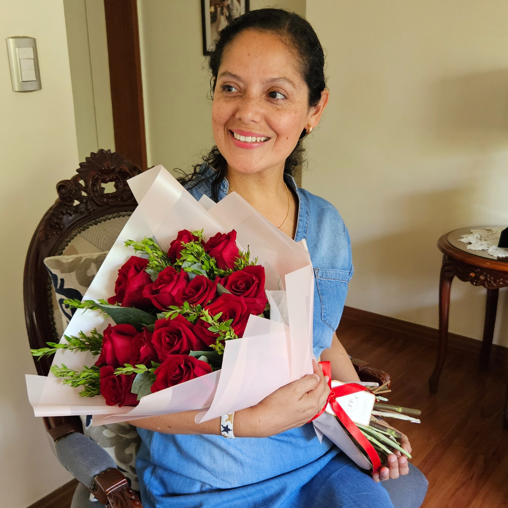 A1 - Ramo 12 rosas rojas