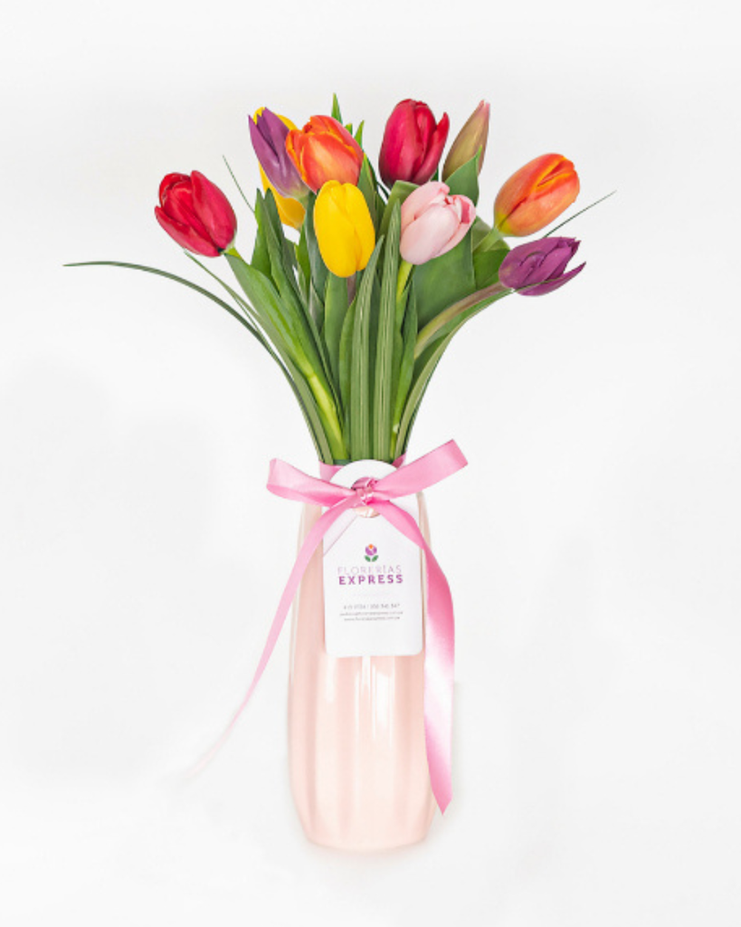 B2 - Arreglo Love - 10 Tulips