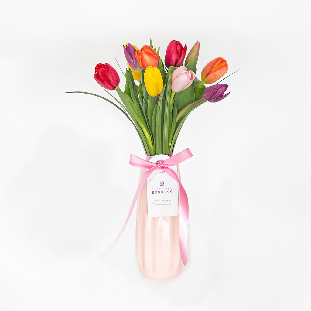 C3 - Arreglo Love - 10 Tulips